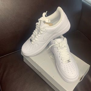 Men’s NIKE Air Force 1s